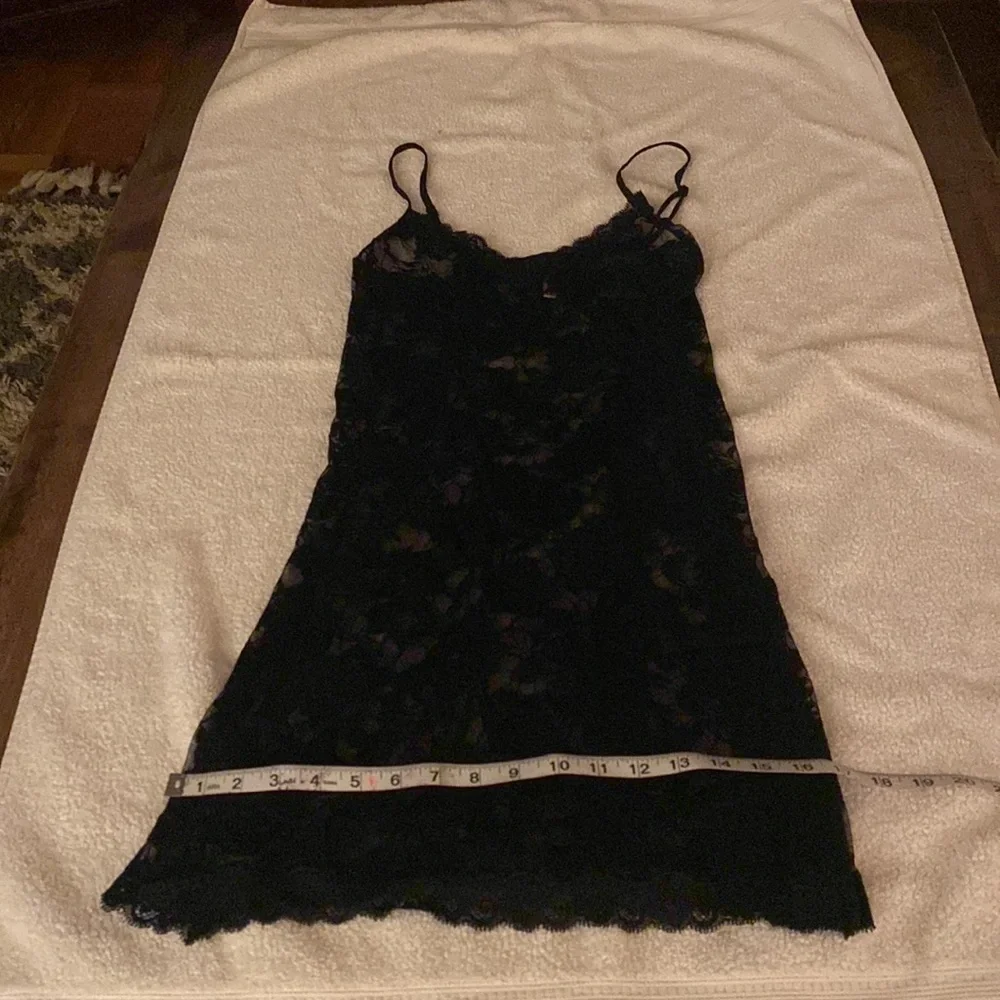 NWOT Delta Burke sheer stretchy negligee. Simply gorgeous & sexy! Floral pattern
